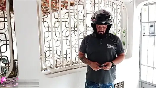 Я очень возбужден, поэтому я воспользоваться домицилиарием и сказать ему, что я буду платить ему за его услуги сексом, и он в конечном итоге в Кримпай - Порно на английском