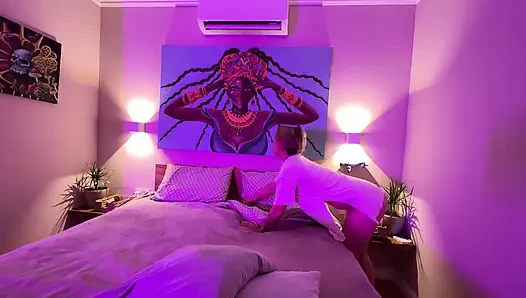 Fucking Before Bed so That the Pussy Peacefully