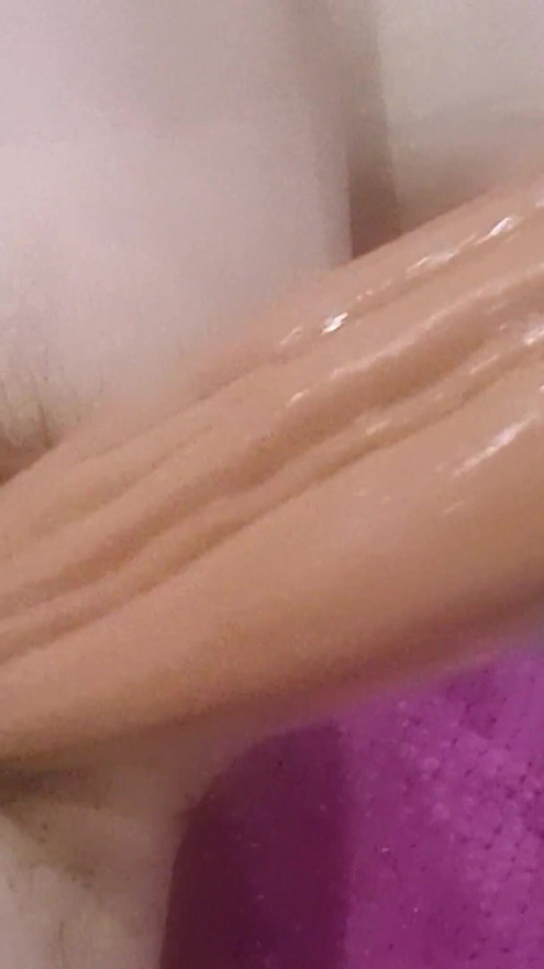 Sloppy big dildo anal with lots of gaping