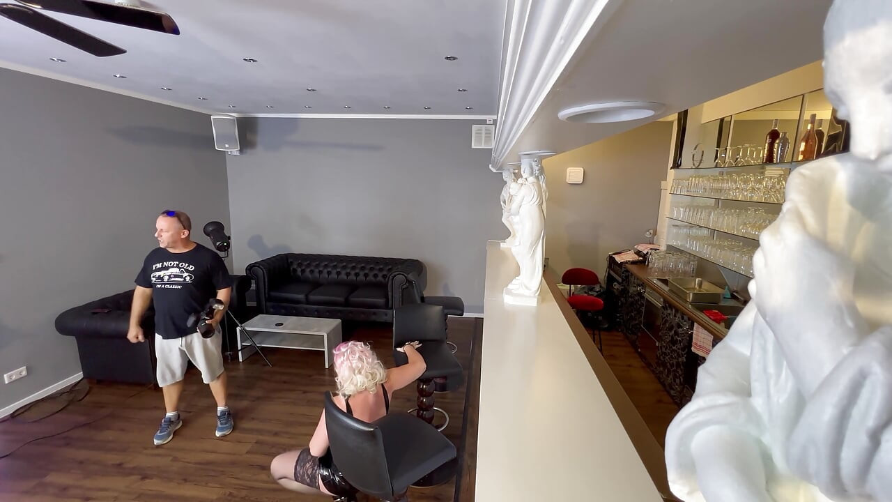 Vicky Bar Dışkısı Stefan Steel Ile Sikişiyor