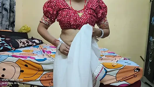Bhabhi Ko Yeni Saree Pahn Akar Choda