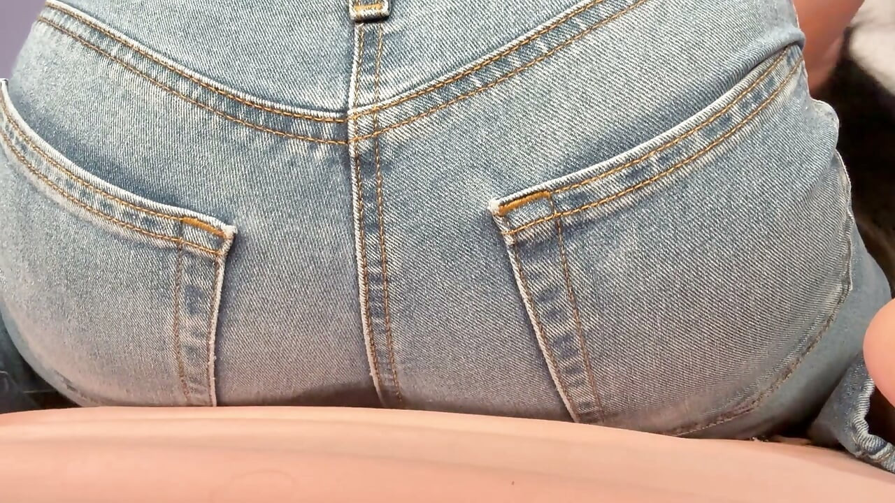 Colossal Bitch Swallows Piss