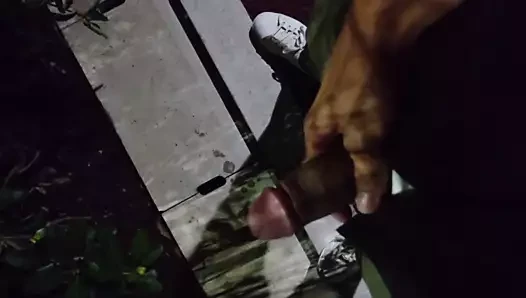 Flash ve boşalmak kamu