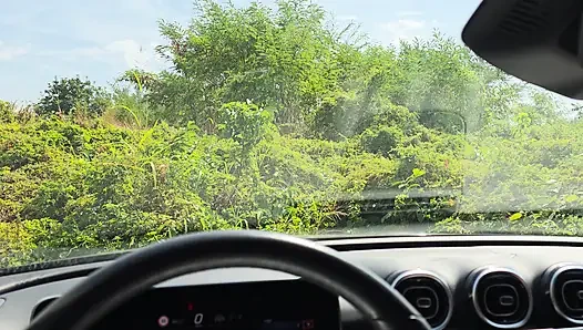 Cock sucking in car, huge cumshot in mouth