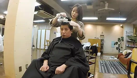 Mengapa mata kita terus bertemu di sini?