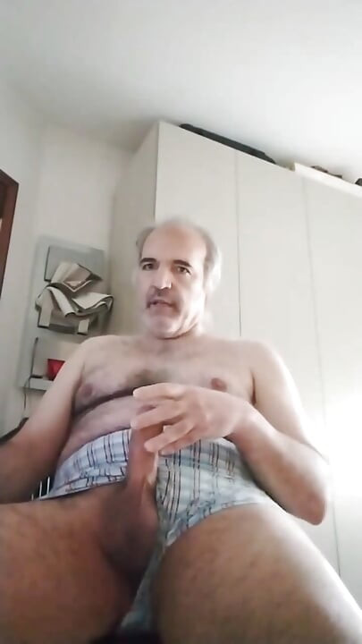 Jerk off Your Penis to Truly Enjoy Your Short Life