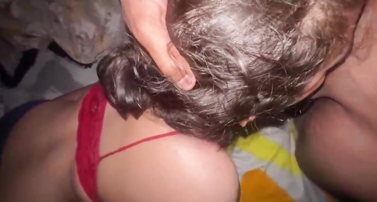 INDIAN SCHOOLGIRL AND SOCIAL INFLUENCER  GIVING BLOWJOB TO BOYFRIEND IN HOTEL ROOM (HINDI AUDIO)