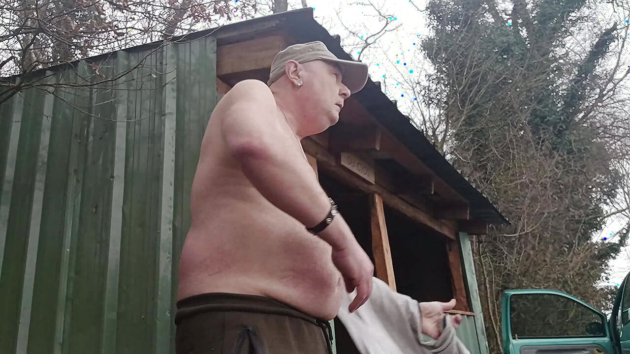 I stink of feet in my car before drinking my piss and jerking off outside like a good big pot-bellied pig on display!