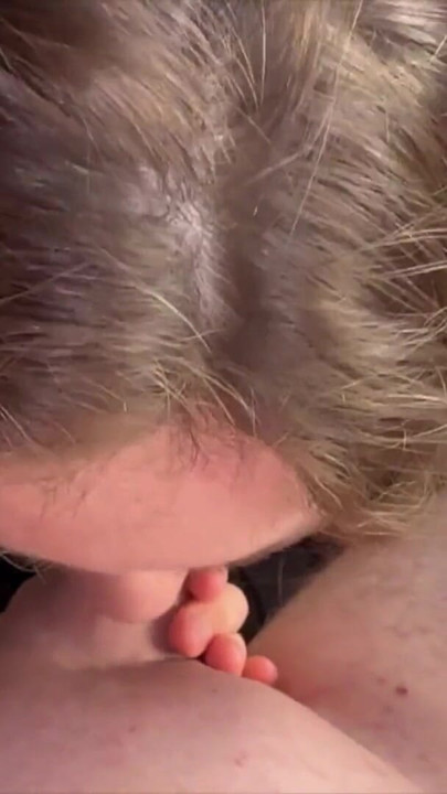 Home video of a real couple: passionate kisses, and massive cumshot in the mouth | Clip 1