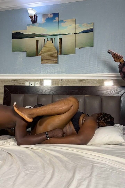 二人の女性の親友対二人の男性の親友