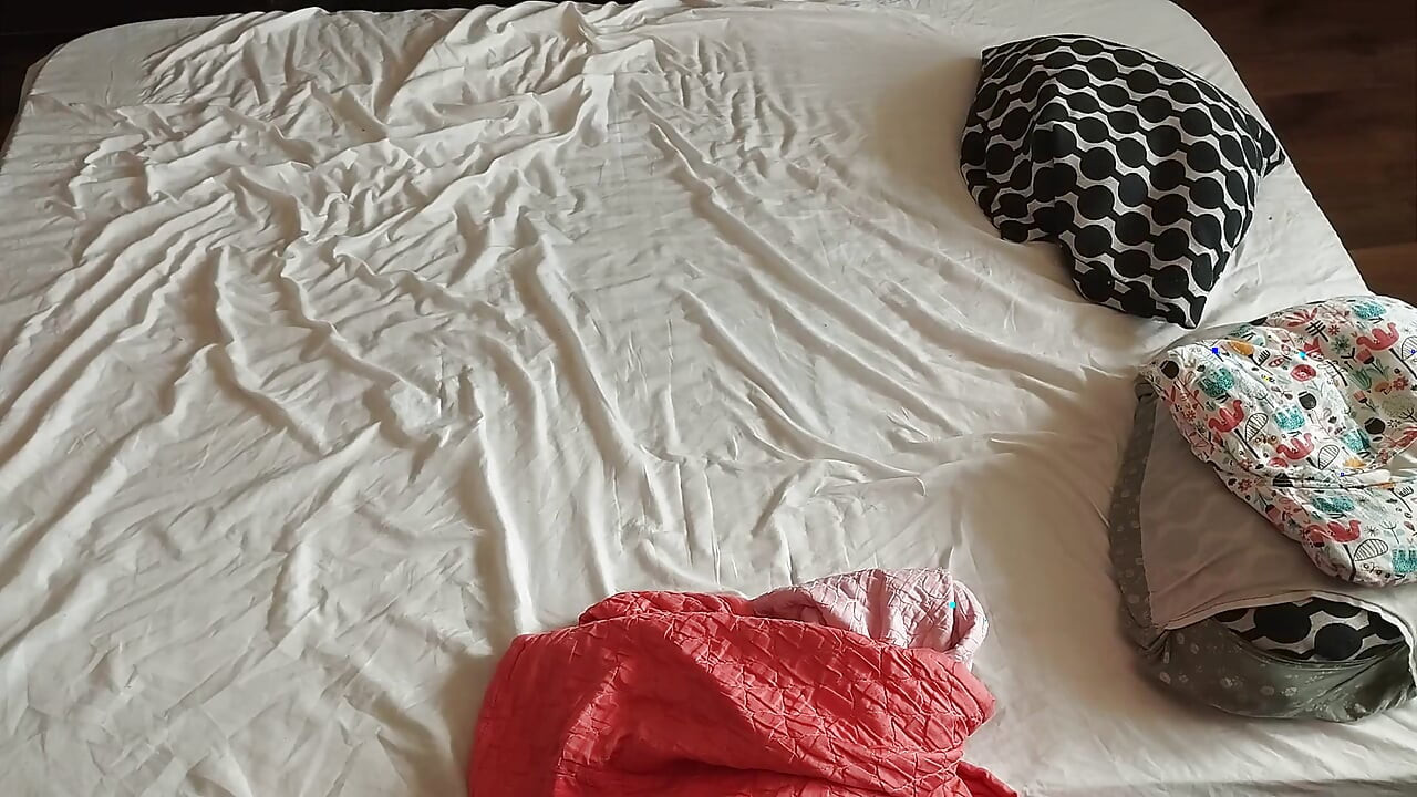 I Eat My Wife's Juicy Pussy Until She Orgasms. Eating Wife's Juicy Pussy.