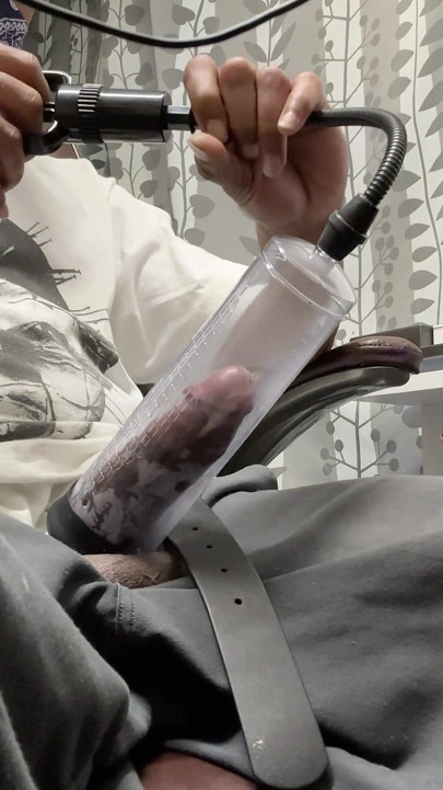 Using My Sex Toy and Penis Pump