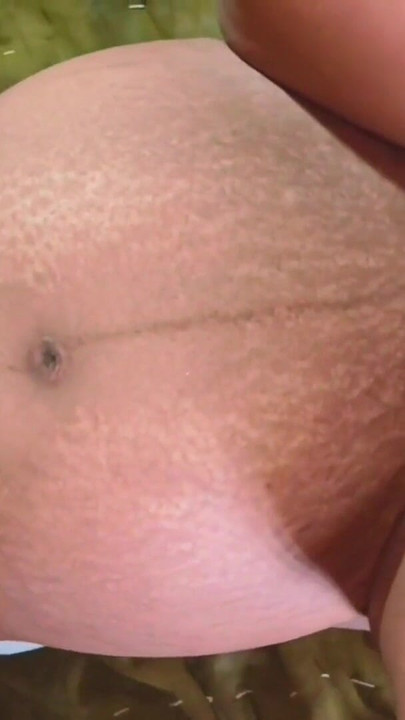 College wali desi girlfriend ko boyfriend ne chut chod ke pregnant kar diya.indian aunty White t-shirt me husband ka… | Clip 1