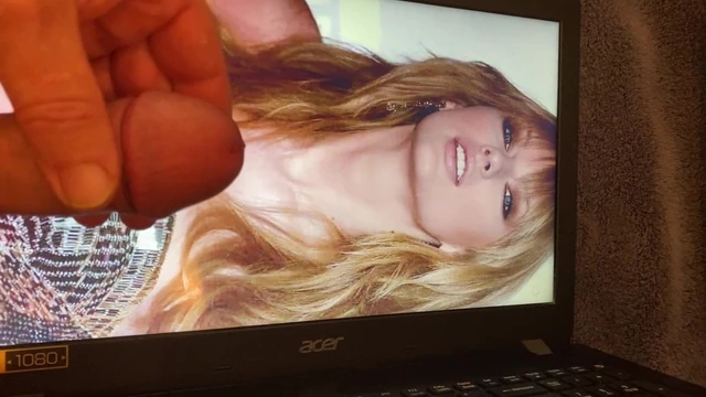 HOT Taylor Swift Tribute