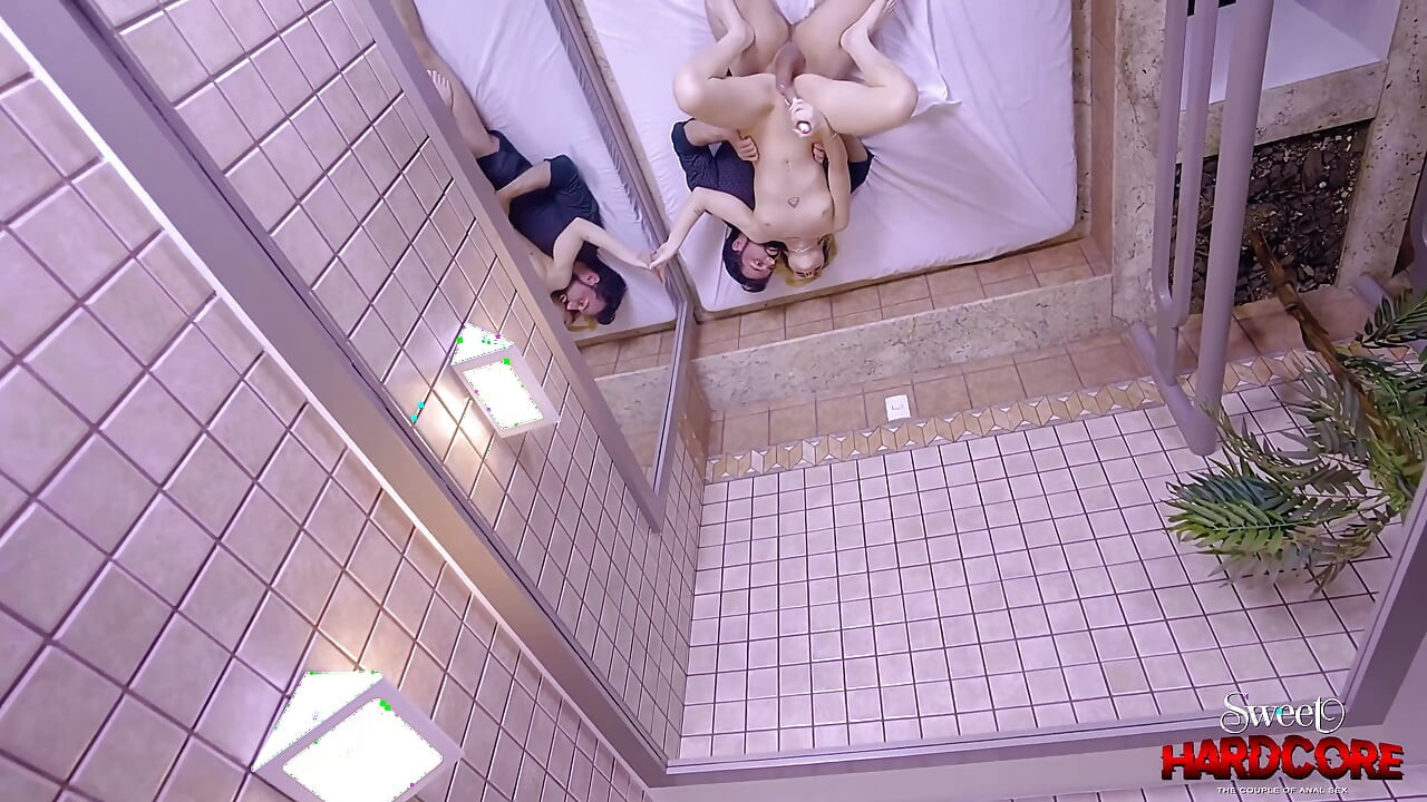 Naughty Couple 04 - We Went to the Motel to Do Something Differente, He Tied Me to the Bed and Domanted Me [subtitled English]