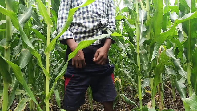 Makka ki khet le jakar khub choda