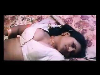 B級mallu映画トゥンタリインド人少女の初夜セックス