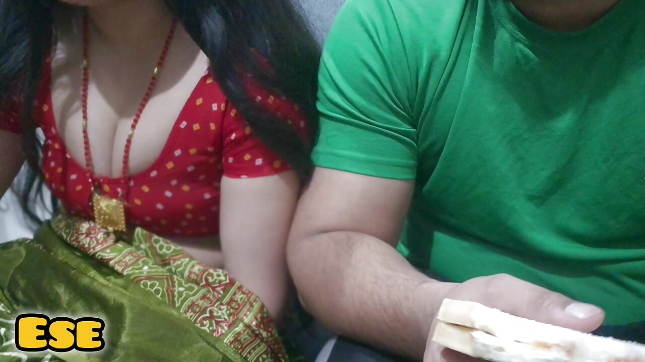 Choli Ke Piche Kya Hain ft. Alisha Bhabhi.