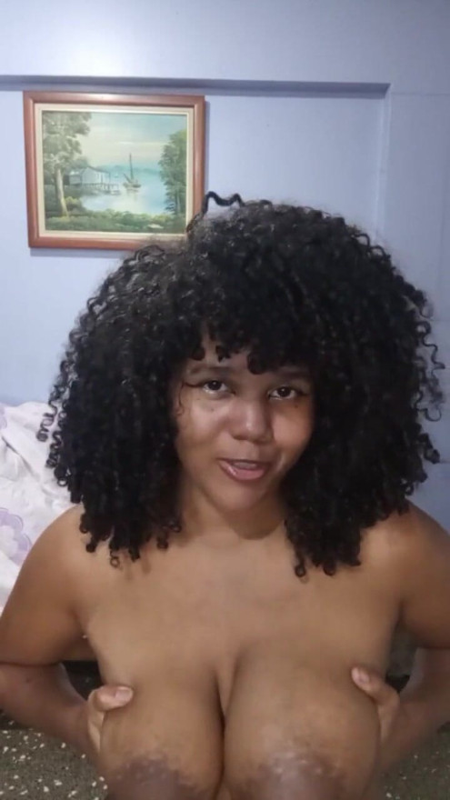 Horny twerk in a tiny thong | Clip 2