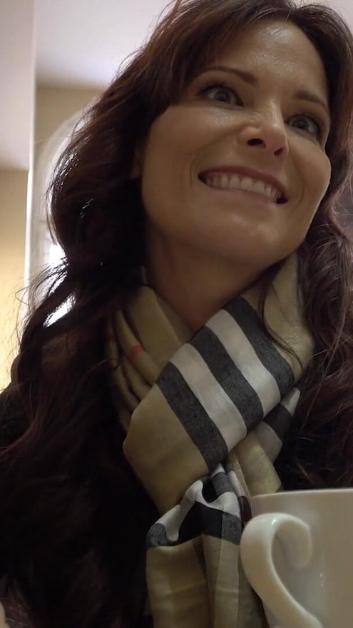 American super MILF (Czech Streets) | Clip 1