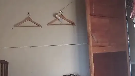 Olgun kadın şişiyor