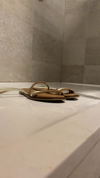 Buty mojej przyrodniej siostry są po to, aby użyć