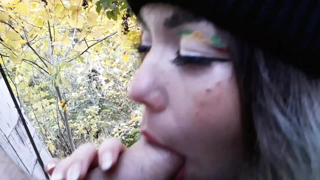 CUM IN MY STEPSISTER'S THROAT IN A CROWDED PARK