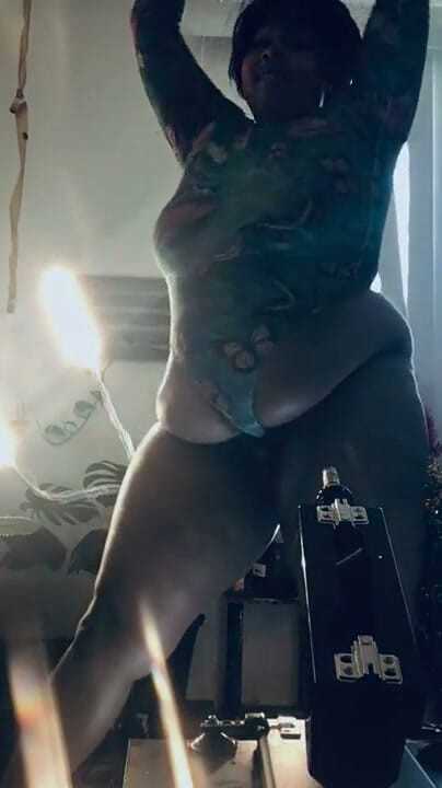 Striptease de Gorda Gostosa | Clipe 1