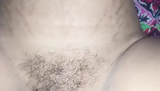 Memek sempit rita kaki si ibu rumah tangga india dientot habis-habisan sampai mengerang keenakan