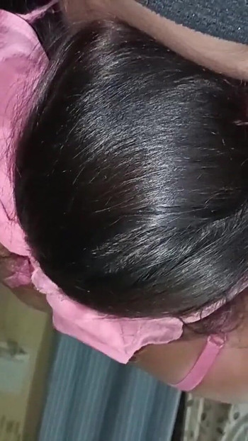 Spektakulärer moment aus "Desi bhabhi betrügt, die großen schwanz ihres liebhabers lutscht und möpse melkt teil 1"