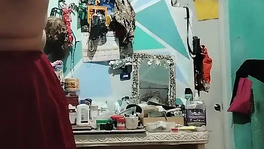 Очень богатая зрелая мать