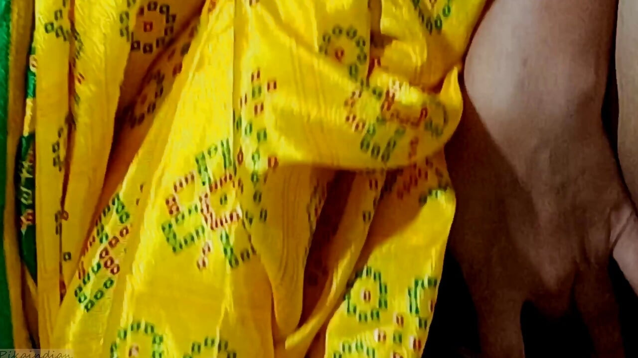 Hot desi indian housewife saree blause sex love romance fucking