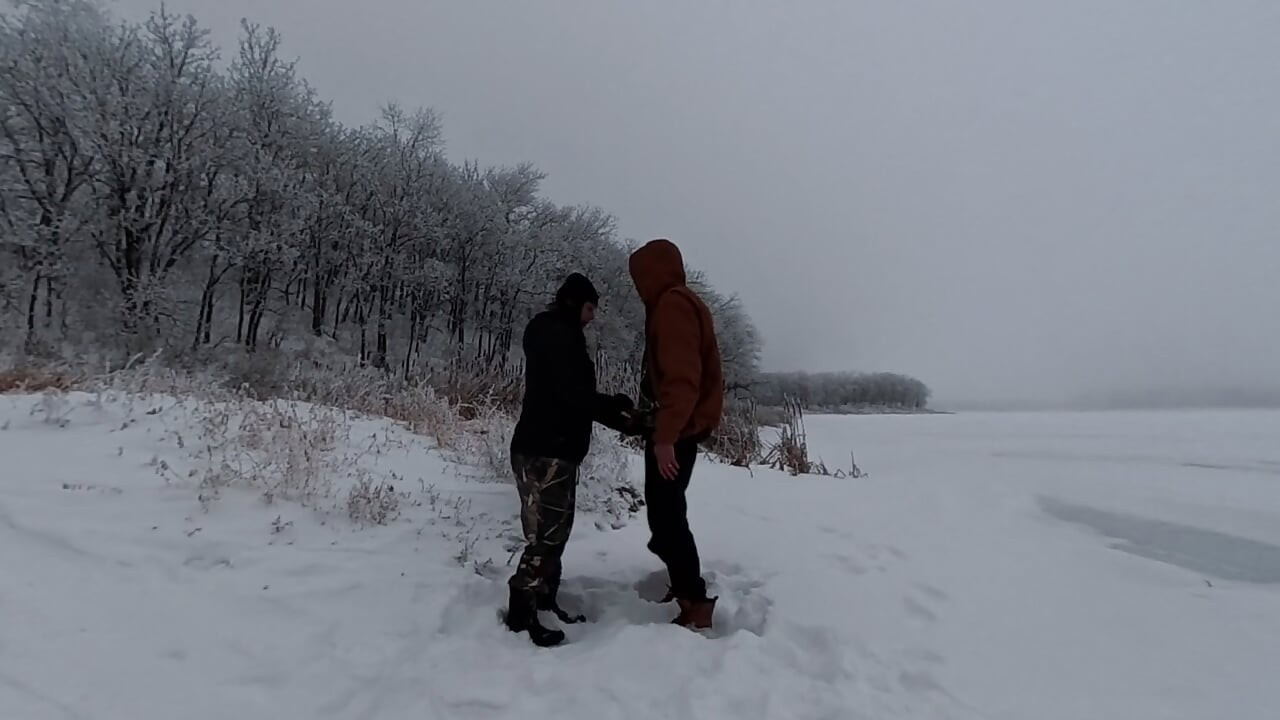 Capturados 3 vezes fodendo ao ar livre