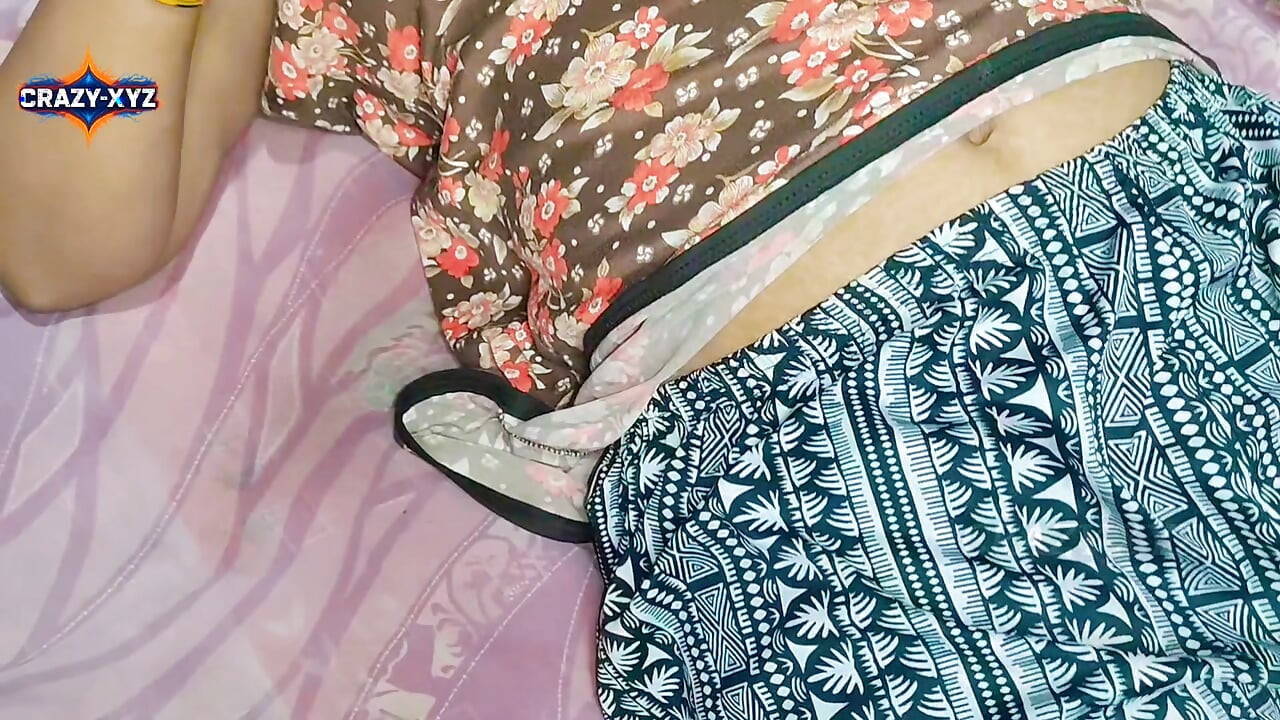 印度农村女友紧致阴户与男友硬性爱 Xxx 视频