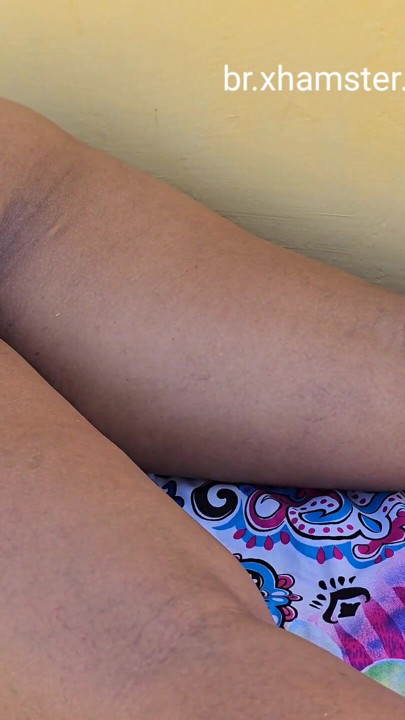 Cur neglijent în piață, de așteptare pentru un mic prieten | Clipul 2