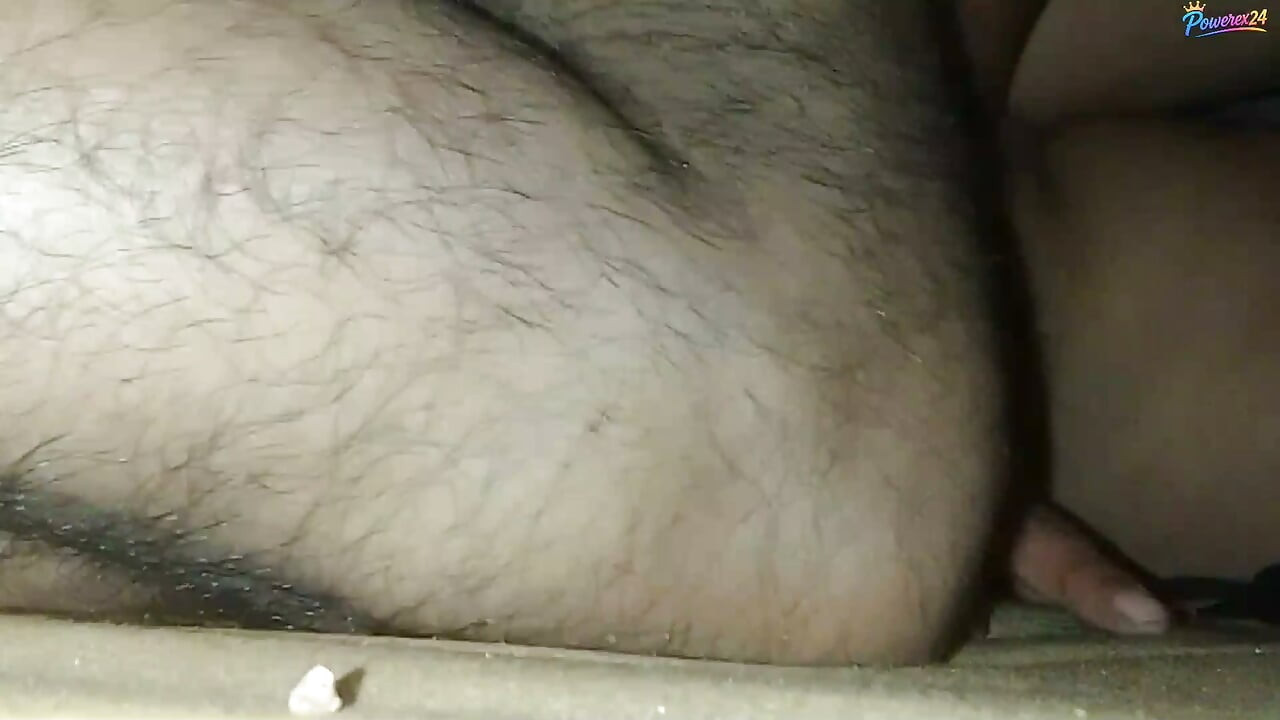 Desi Bhabhi futută hardcore în dormitor, cel mai fierbinte videoclip sexual recent