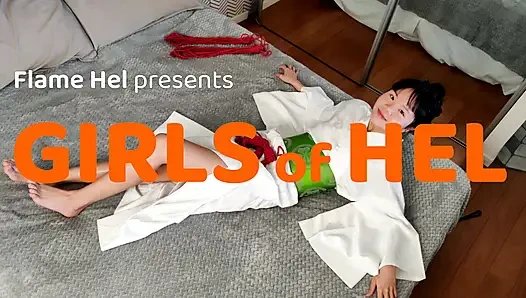 Asyalı tatlı kızla esaret altında yoğun seks