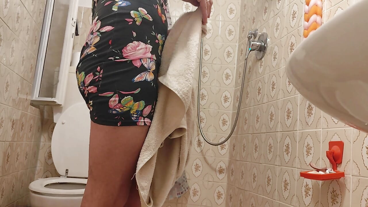 Stepmom Fuked by Stepson in Bathroom,We almost got Caught having Sex