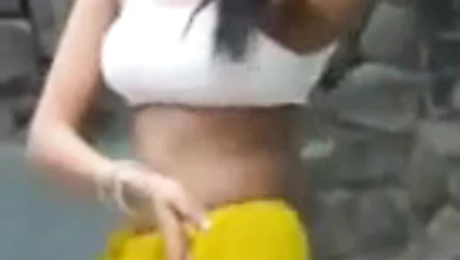 Hot Indian Girl Sexy Dancing