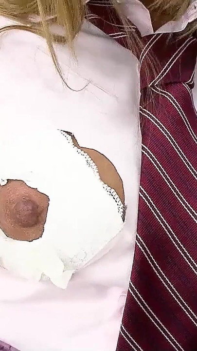 Detik penting dari "remaja Jepun blonde bengkung menggoda rakan sekelas untuk kongkek creampie pertama JAV tanpa ditapis"