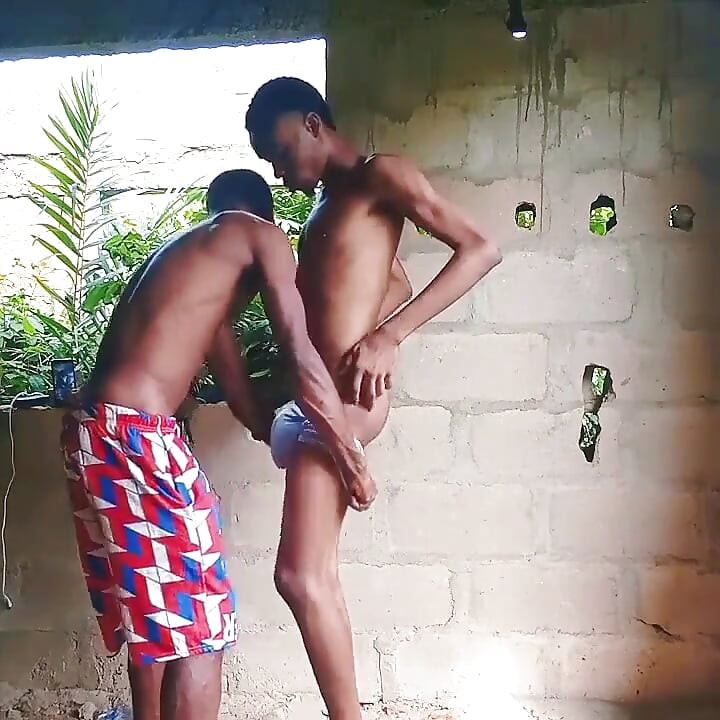 Caught Them Having Sex in My Uncomplicated Building
