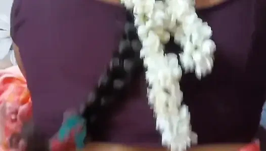 Ateşli hintli kız kardeş sari içinde domalarak sikişiyor ve dölleniyor