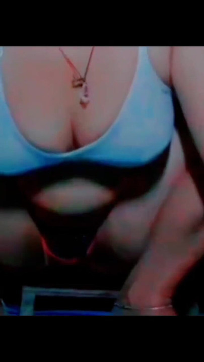 Awek panas panas seksi senyap seksi melancap | Klip 1