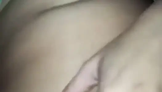 Üvey erkek kardeşim dinlenirken amımı sikiyor