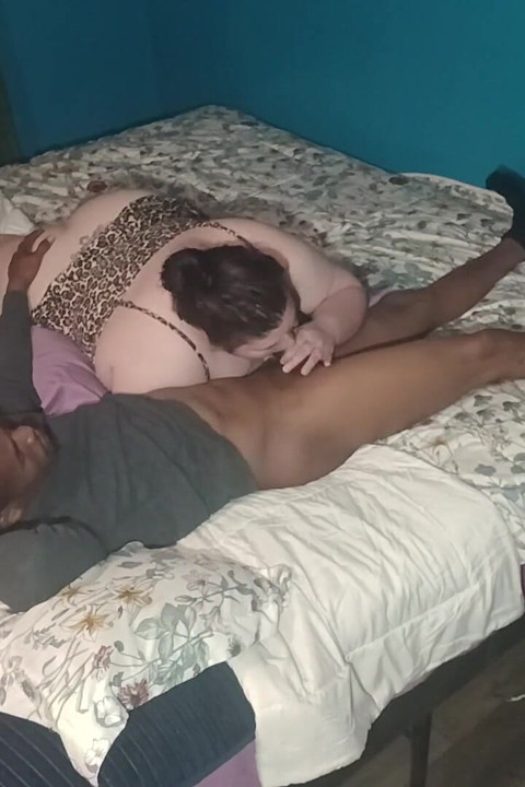 เย็ดสนุกกับควยใหญ่ผิวดํายาวใหญ่