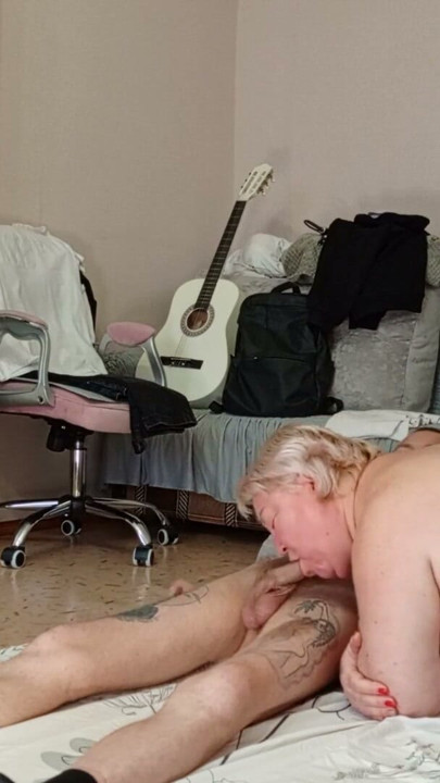 cum in my wife's throat after blowjob | Clip 1
