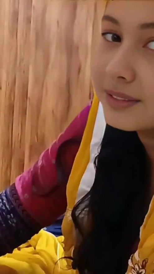 HOT INDIAN DESI FIRST TIME SUCKING DICK | Clip 1