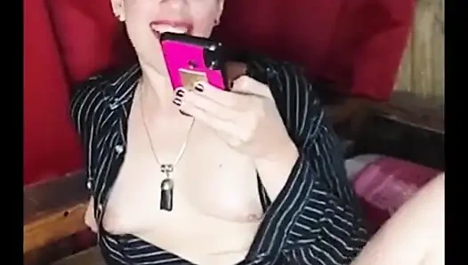 Shyfxx Selamat Hari Buruh! Aku mengirimimu foto untuk menghangatkanmu saat kau bekerja!