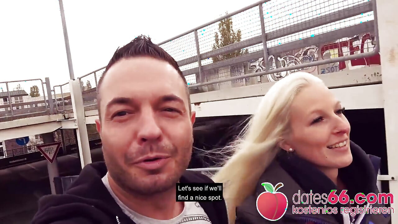 Zlobivá jízda na čůrákovi s blonďatou kočičkou před kamerou!