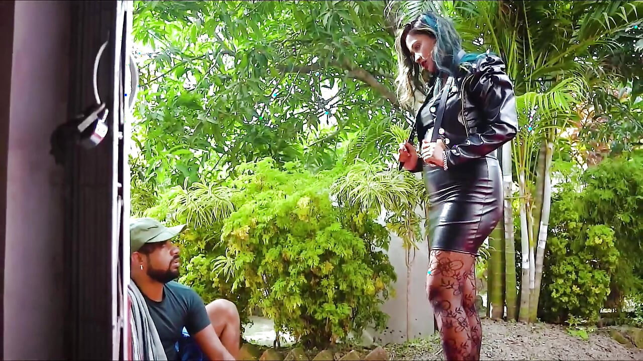Naukar ko kutta bana ke maara aur bur chatwaya